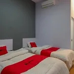 RedDoorz Syariah near Pasar Batang