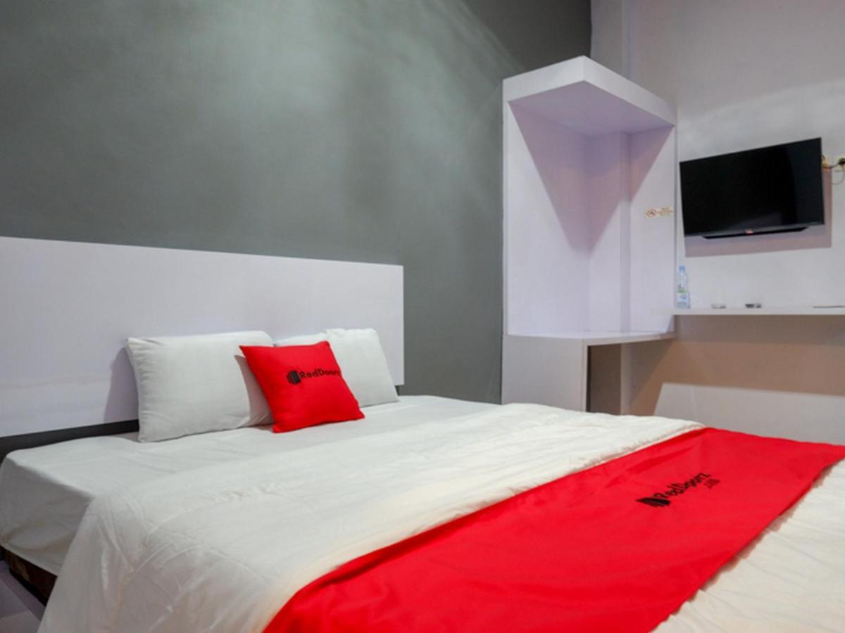 Reddoorz Syariah Near Pasar Batang Hotel
